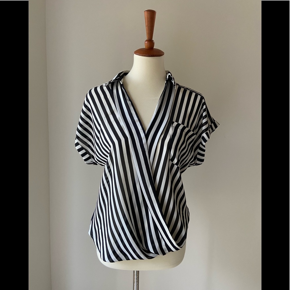 NWT cute Forever 21 blousy black & white stripe wrap top.